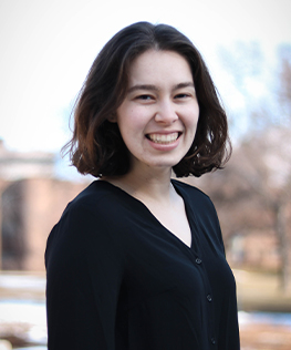Leah Kern Headshot